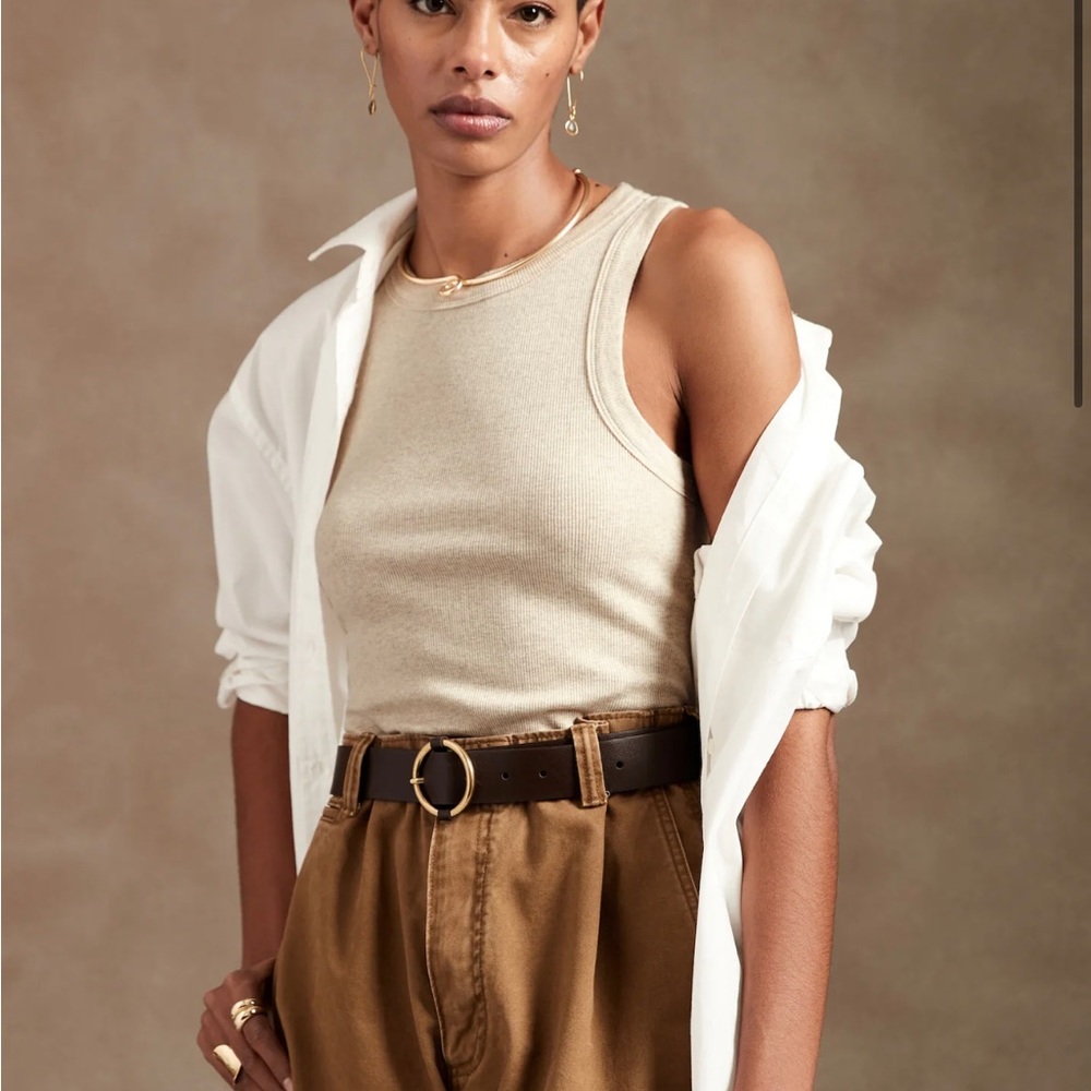 Banana Republic oatmeal ribbed racer tank